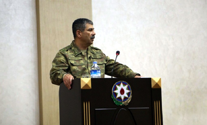 Zakir Həsənov cəbhədə komandirləri topladı - FOTO